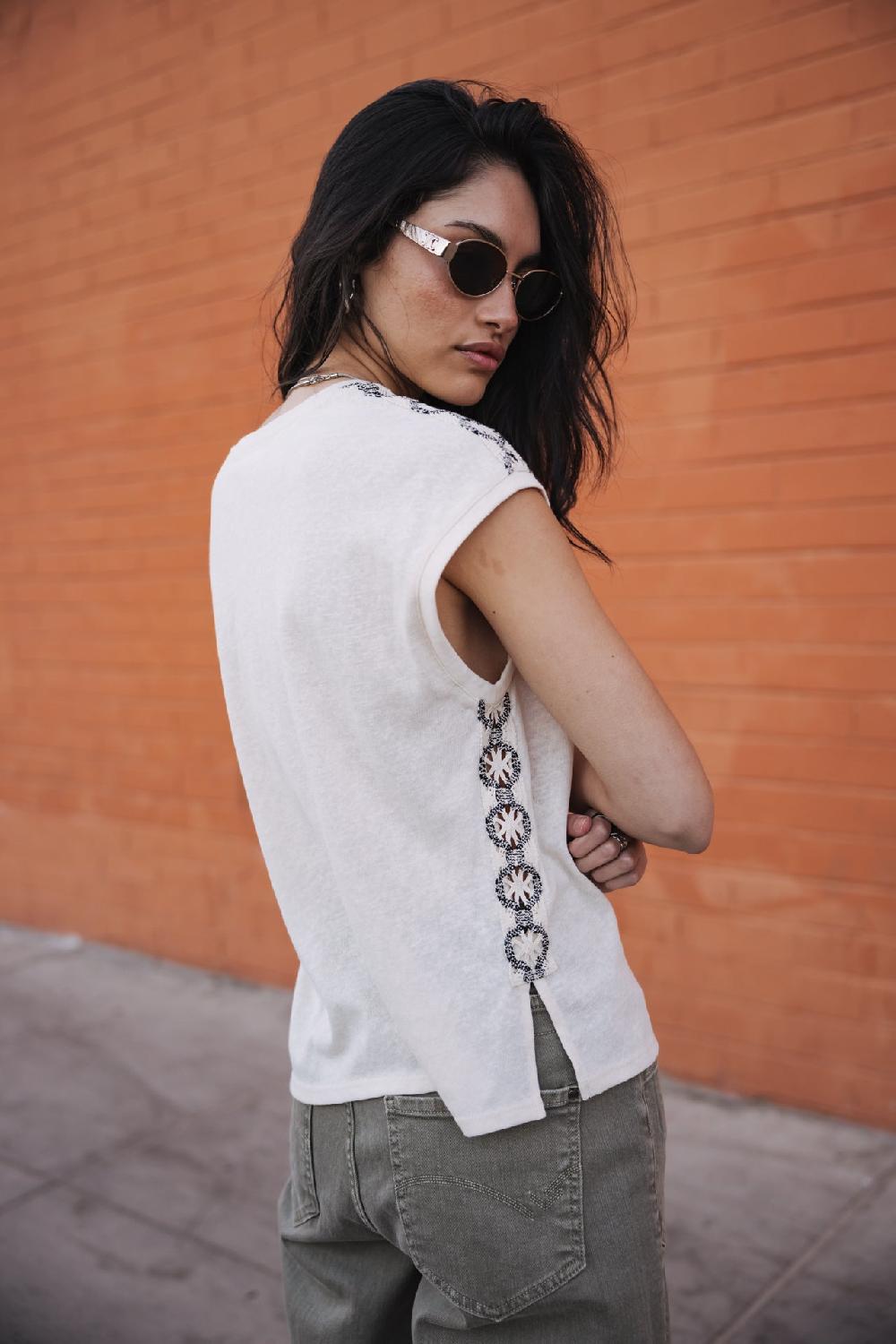 freeman t. porter Tarik Ribbon T-shirt brodé Femme ecru