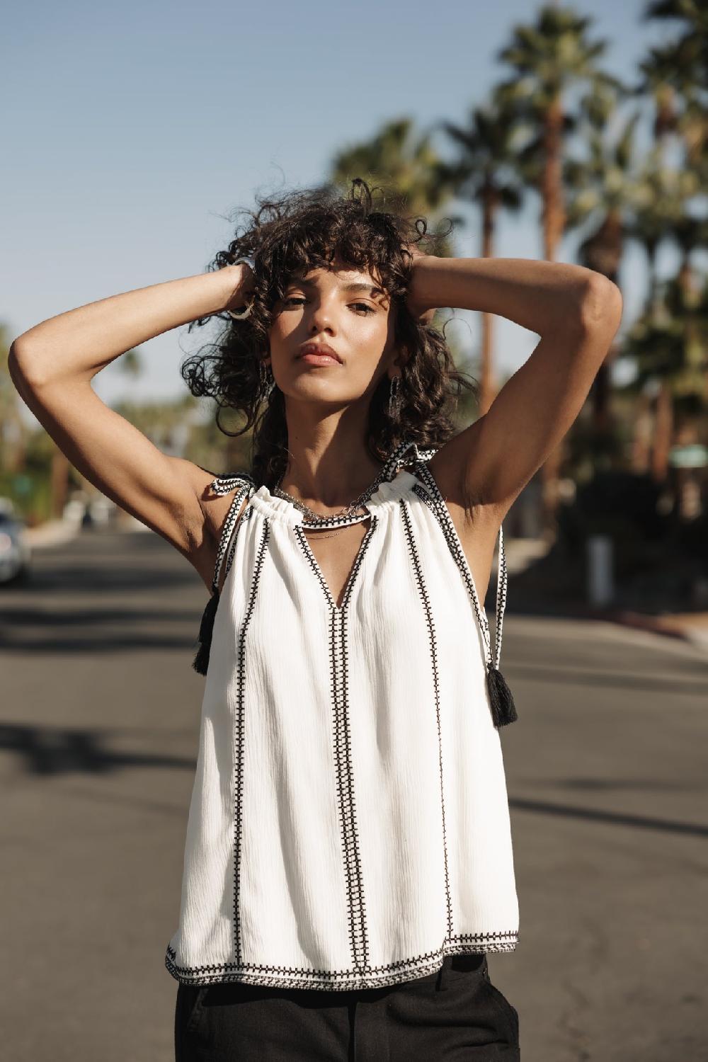 Freeman T. Porter Trolly Plain Top Ample Bretelles à Pompons Femme Off White