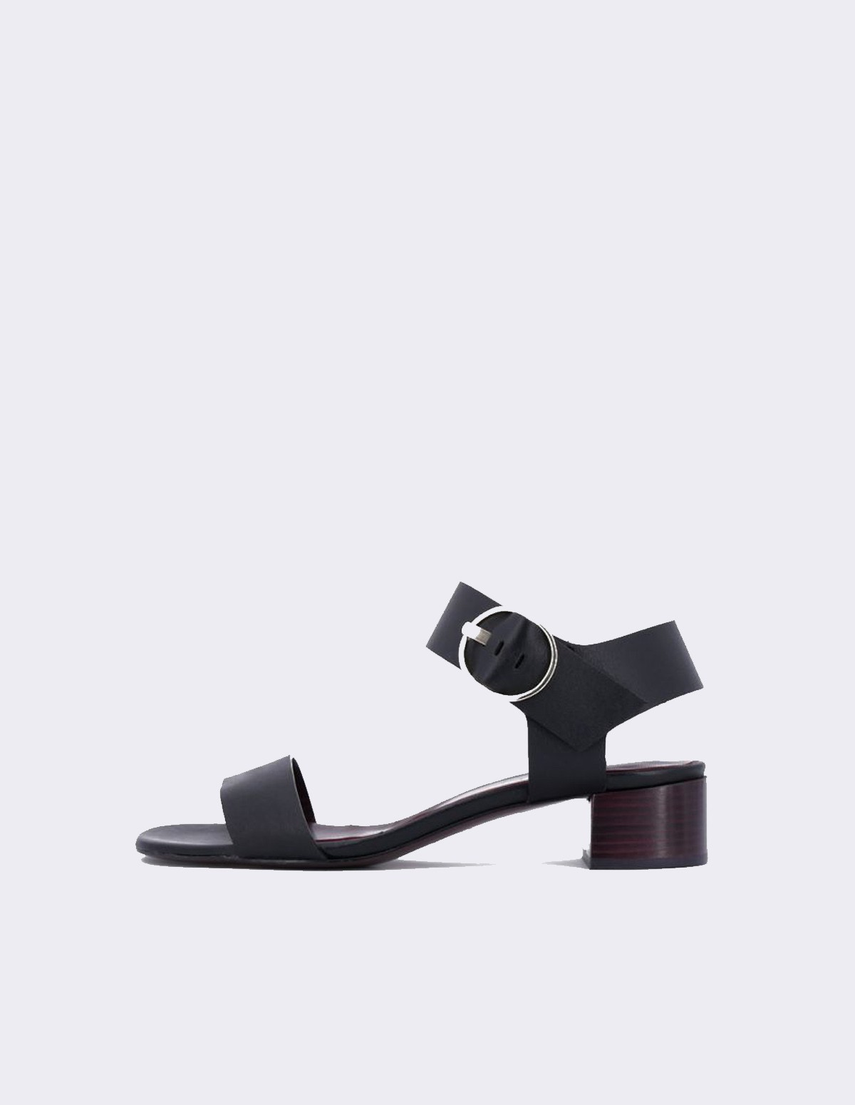 french trotters Ag Gazette Sandales