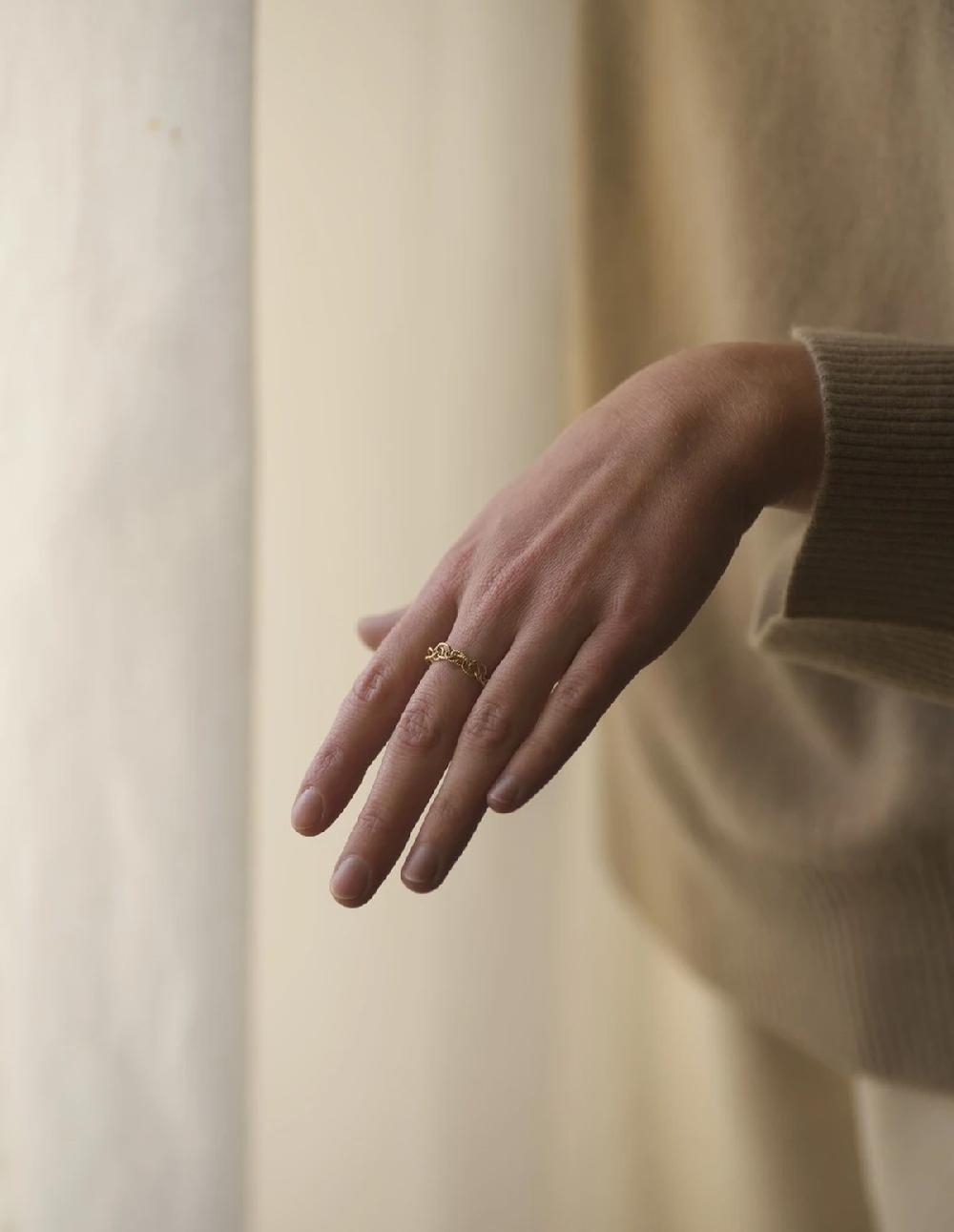 french trotters Anne Thomas Margaret Bague