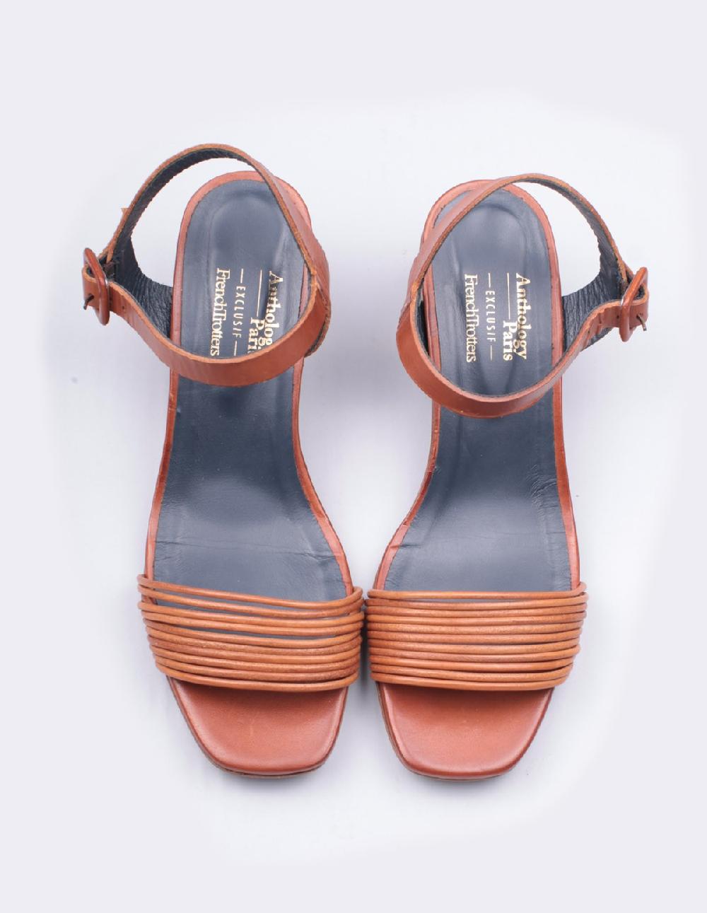 French Trotters Antho Laure Exclu Ft