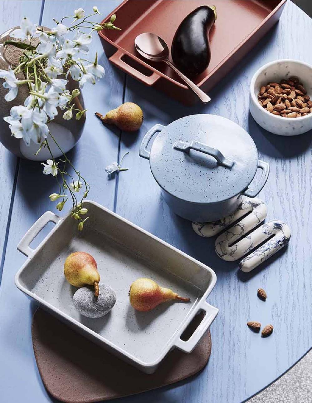 French Trotters Bc Plat Four Couvercle Hasle