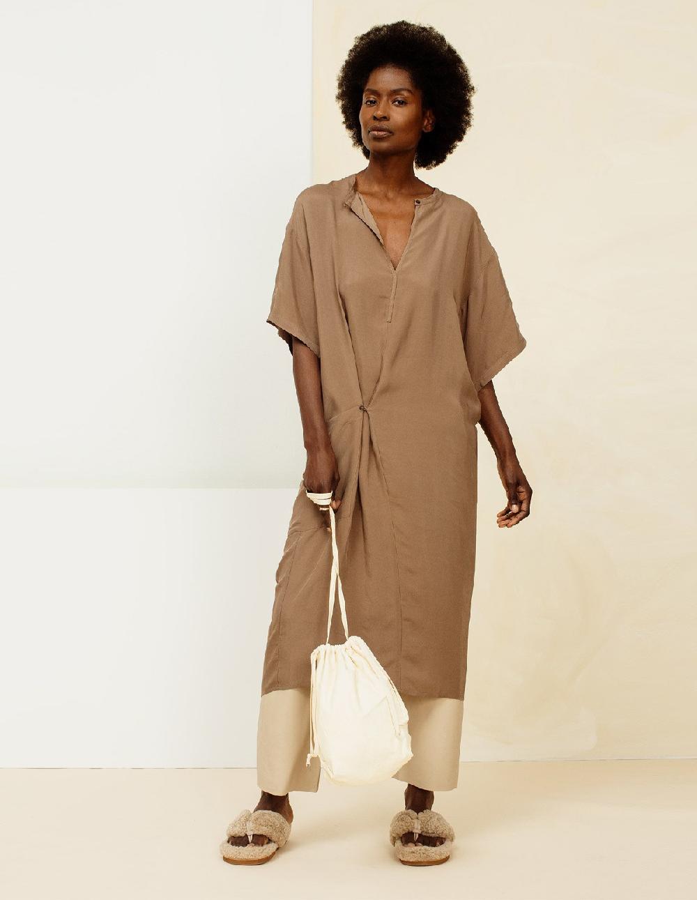 French Trotters Huma Duwan Robe