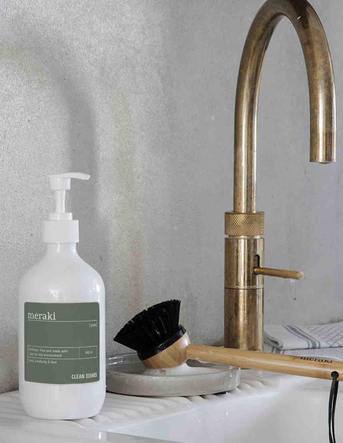 French Trotters Meraki Clean Dishes