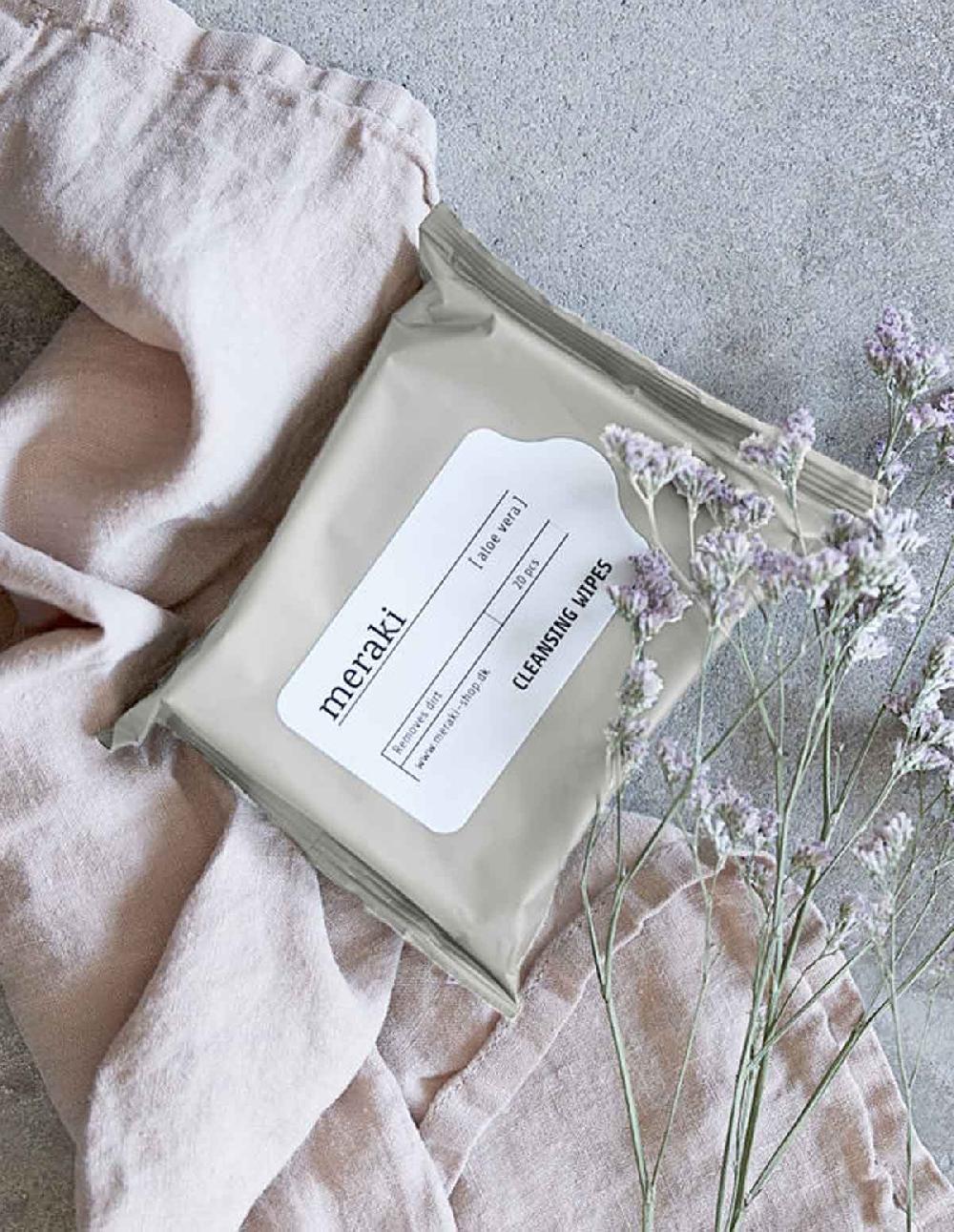 French Trotters Meraki Refreshing Wipes