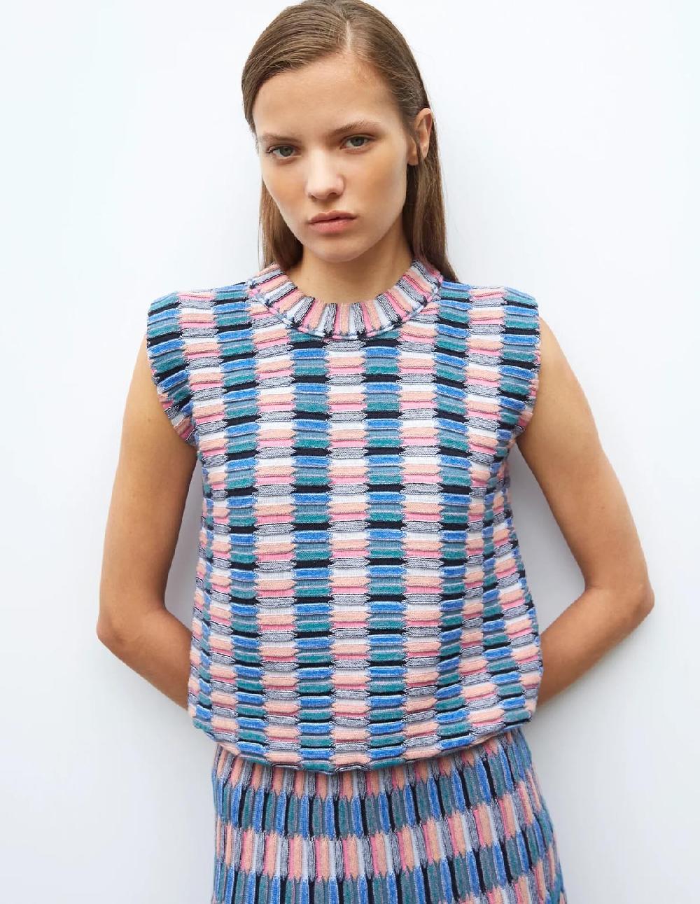 french trotters Molli Toucan 7 Top