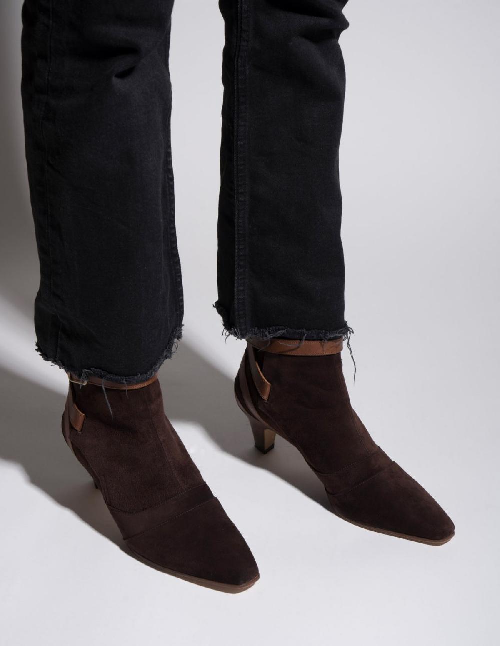 French Trotters Mv Dakota