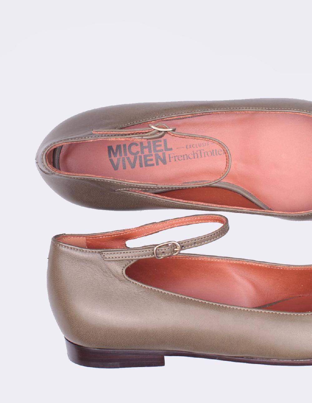 French Trotters Mv Louki Nappa Excluft