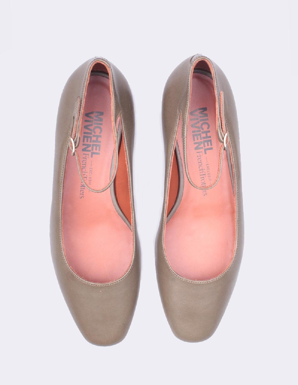 French Trotters Mv Louki Nappa Excluft