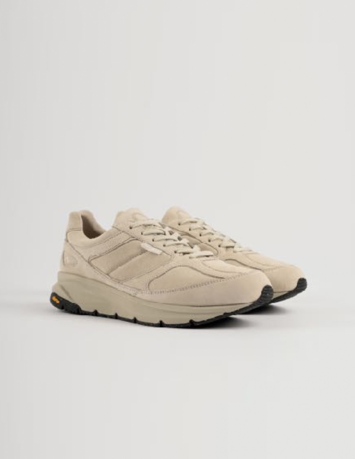 french trotters Neutra Hakone V2