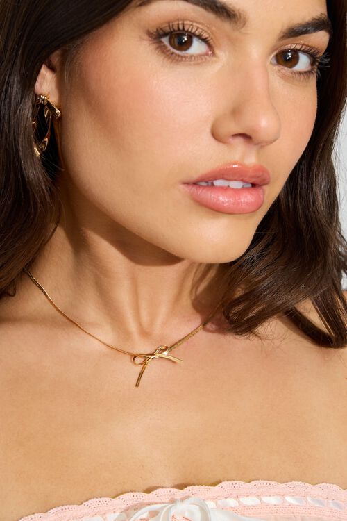 Garage Snake Chain Bow Necklace