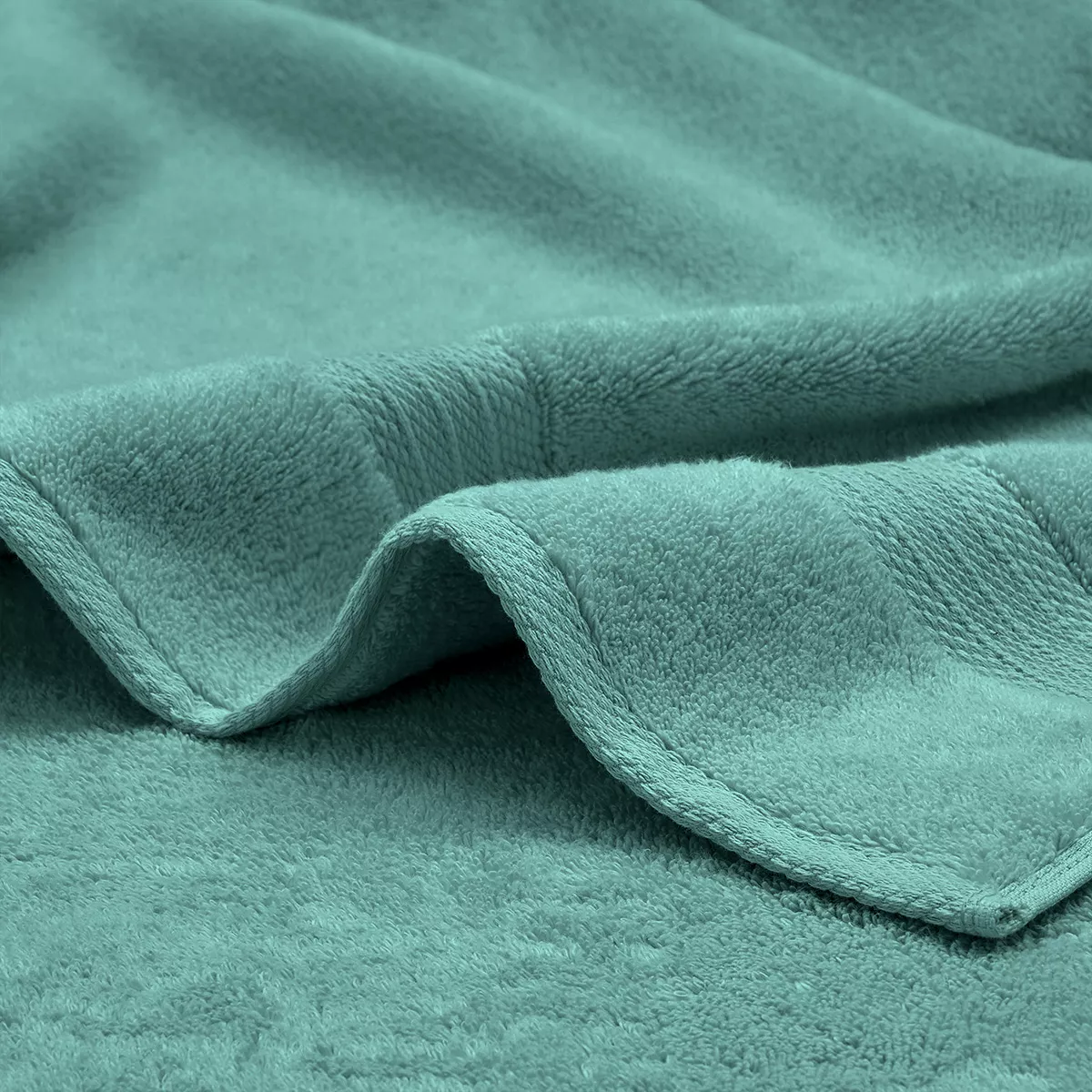 Garnier Thiebaut Drap De Bain Pur Coton 550 G/m² Coloris Vert Emeraude Elea Emeraude