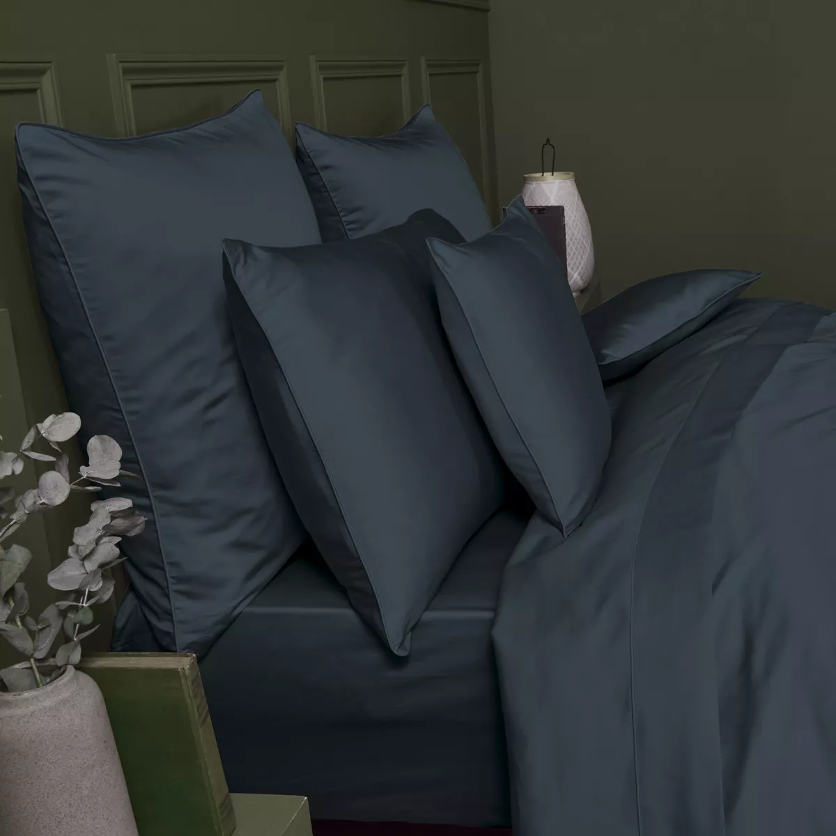 Garnier Thiebaut Drap Housse B40 Satin De Coton 120 Fils/cm² Coloris Bleu Bleu Nuit Ava Uni Bleu Nuit