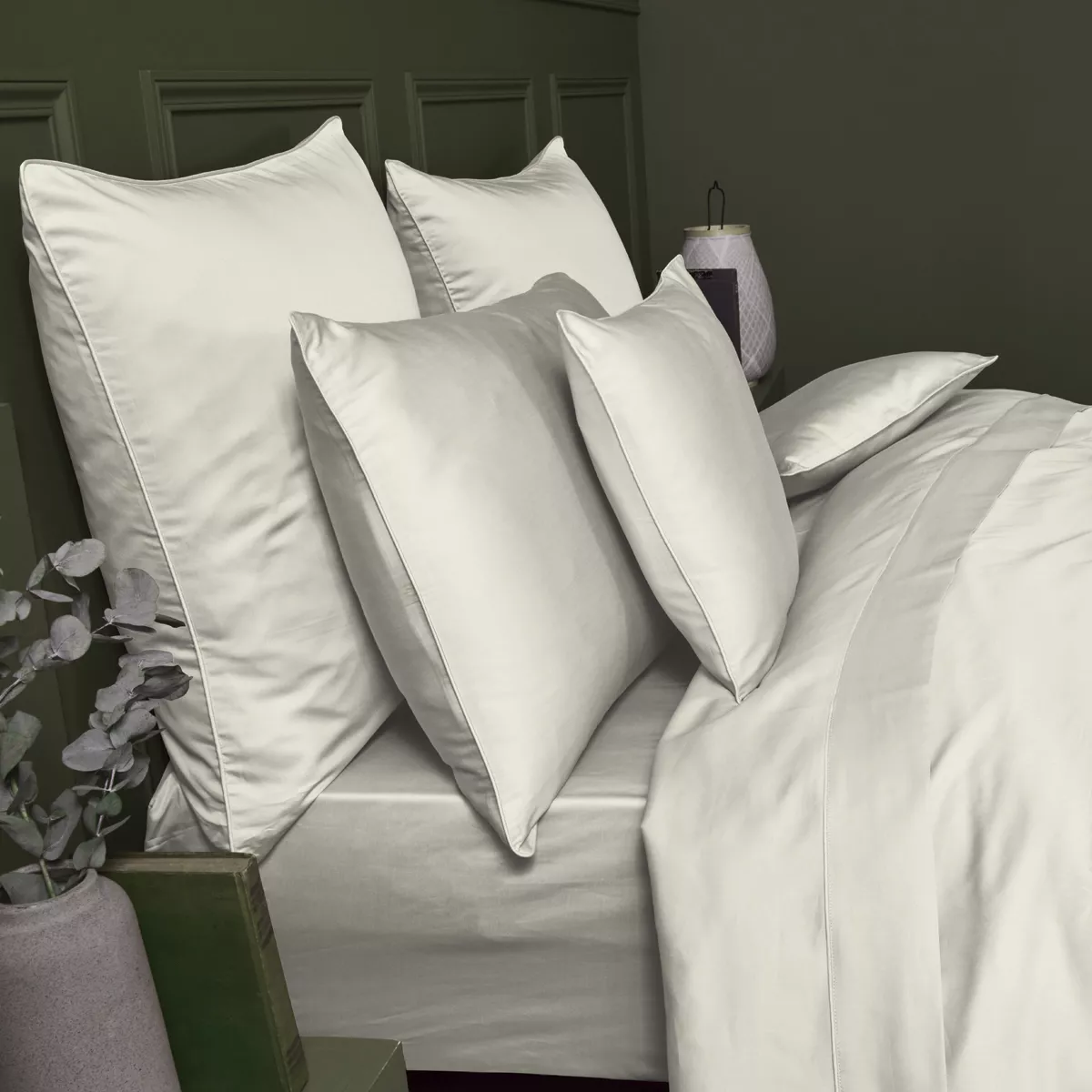 Garnier Thiebaut Drap Housse B50 Satin De Coton 120 Fils/cm² Coloris Ivoire Angora Ava Uni Angora