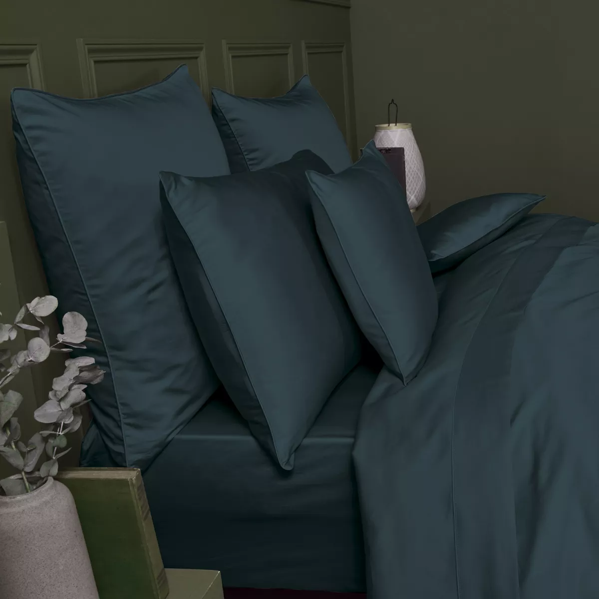 Garnier Thiebaut Drap Plat Satin De Coton 120 Fils/cm² Coloris Vert Crepuscule Ava Uni Crepuscule