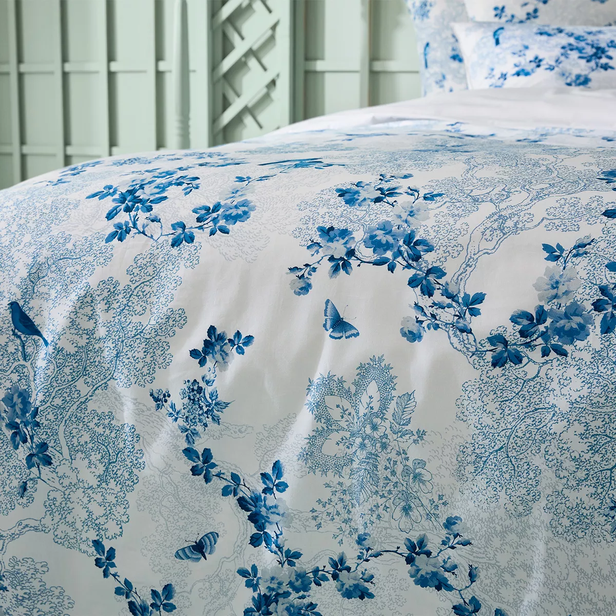 Garnier Thiebaut Housse De Couette Percale De Coton 80 Fils/cm² Coloris Blanc Bleu Voliere Bleu