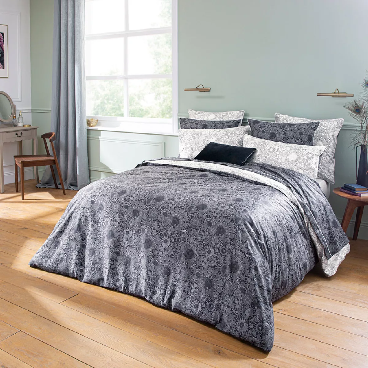 Garnier Thiebaut Housse De Couette Percale De Coton 80 Fils/cm² Coloris Bleu Marine Guipures Marine