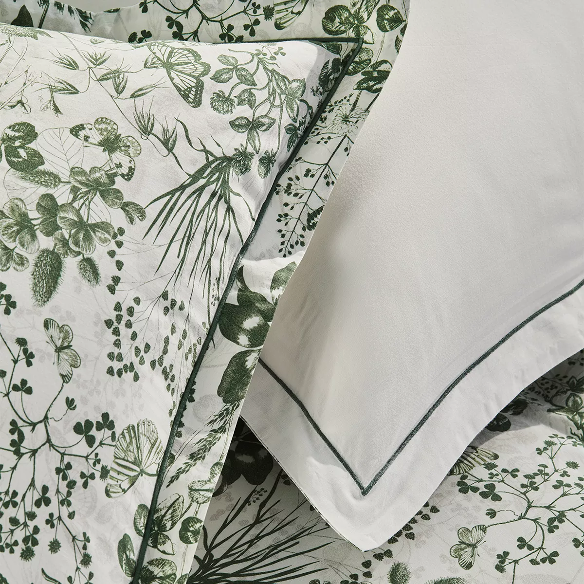 Garnier Thiebaut Housse De Couette Percale De Coton 80 Fils/cm² Coloris Blanc Naturel Trefles Naturel