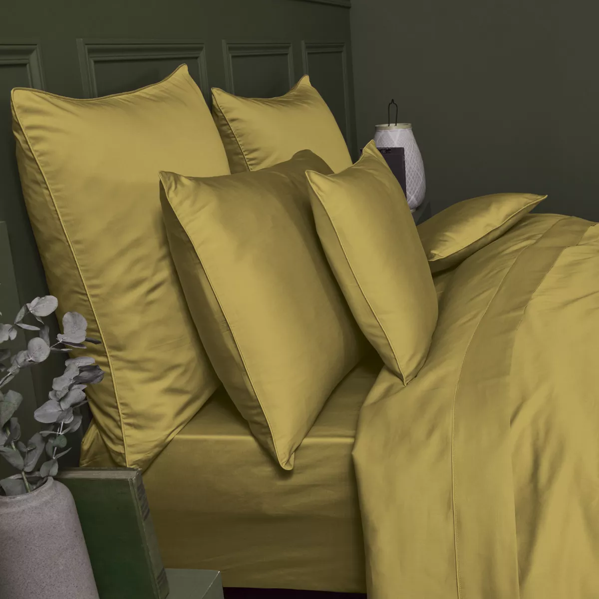 Garnier Thiebaut Housse De Couette Satin De Coton 120 Fils/cm² Coloris Or Curry Ava Uni Curry