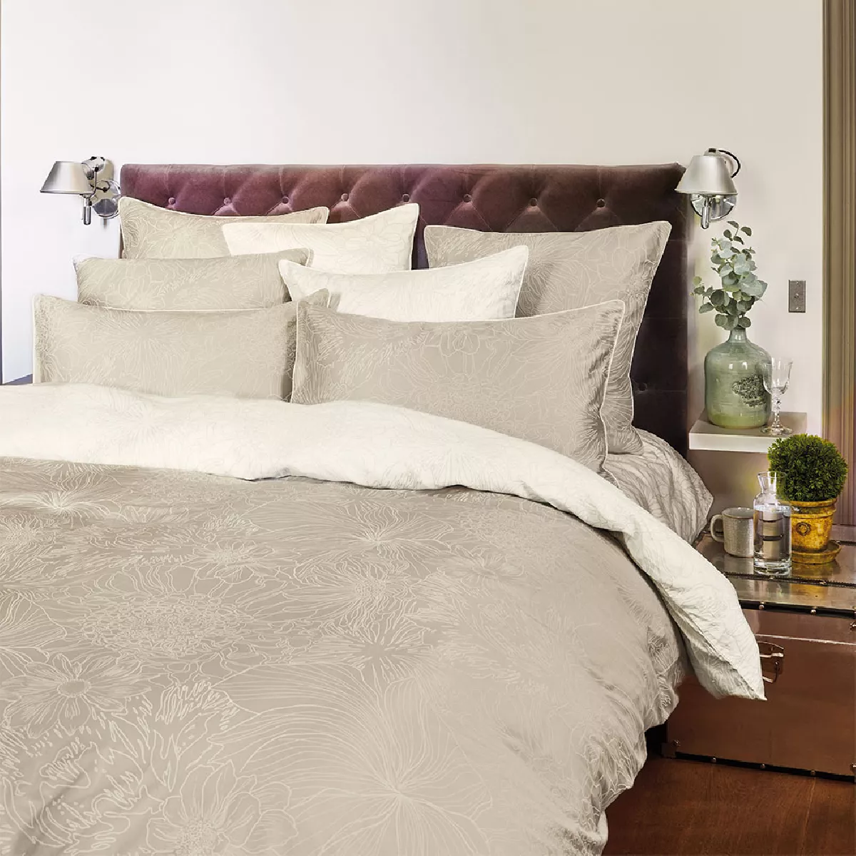 garnier thiebaut Housse de couette satin de coton 120 fils/cm² coloris beige natural Flower power natural