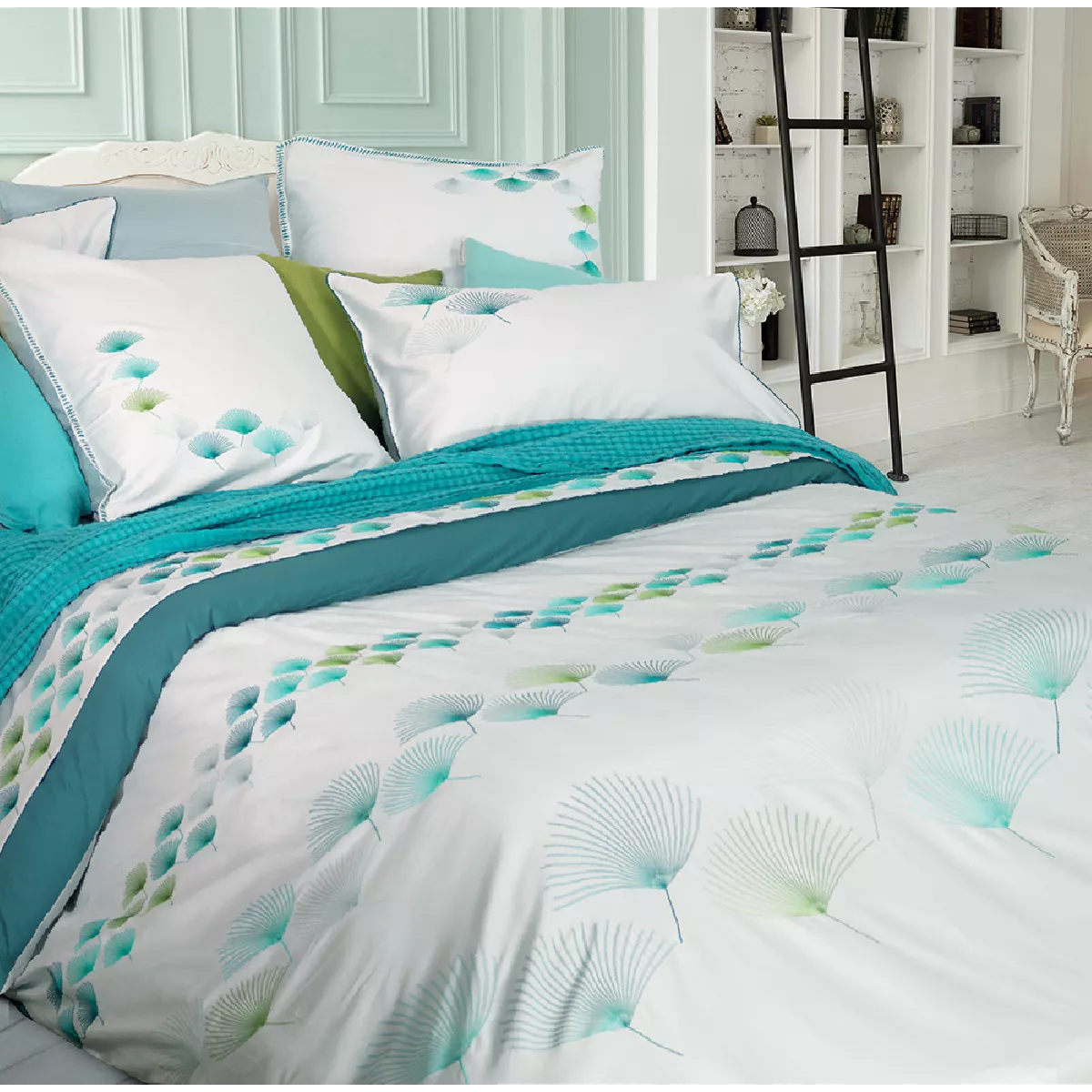 garnier thiebaut Housse de couette satin de coton 120 fils/cm² coloris blanc aqua Pistil aqua