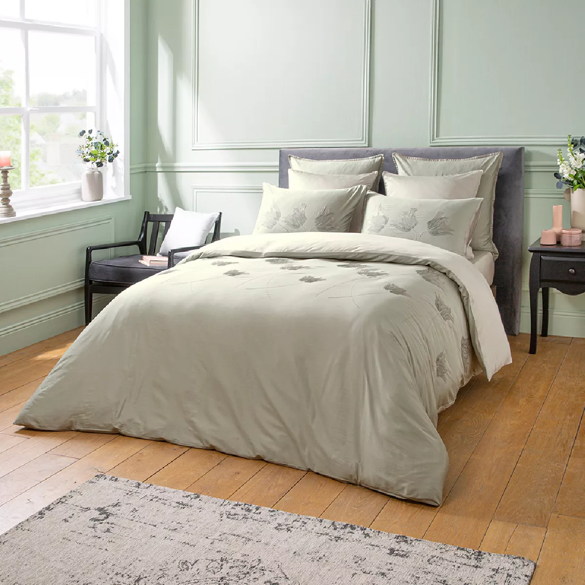 Garnier Thiebaut Housse De Couette Satin De Coton 120 Fils/cm² Coloris Vert Jade Tulipes Jade