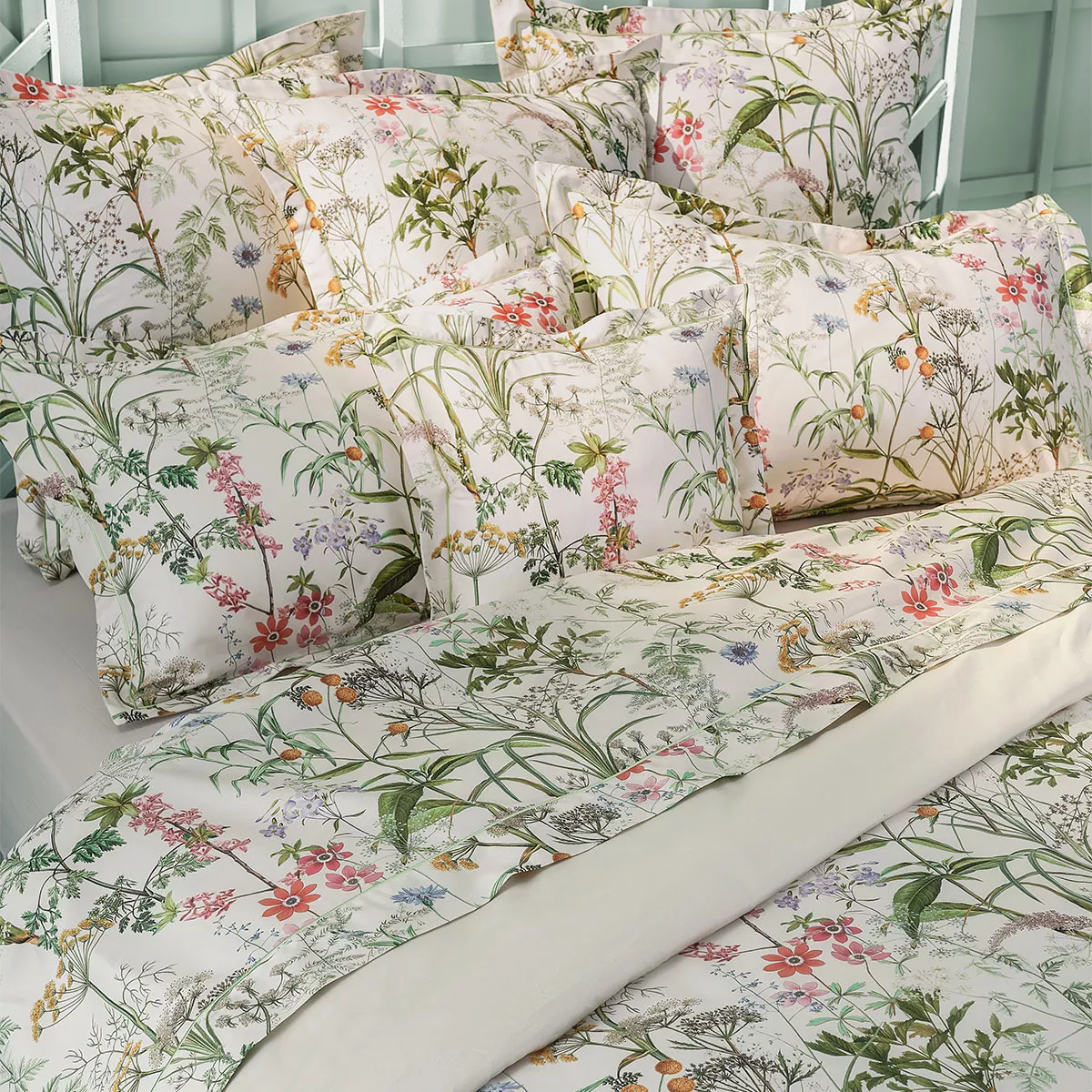Garnier Thiebaut Housse De Couette Satin De Coton 120 Fils/cm² Coloris Rose Beige Prairie Legere Beige