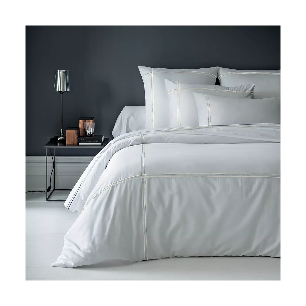 garnier thiebaut Housse de couette satin de coton 120 fils/cm² coloris blanc diamant Palais chic diamant