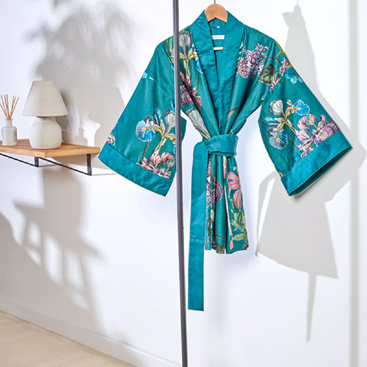 garnier thiebaut Kimono court satin de coton 120 fils/cm² coloris bleu canard Iris canard