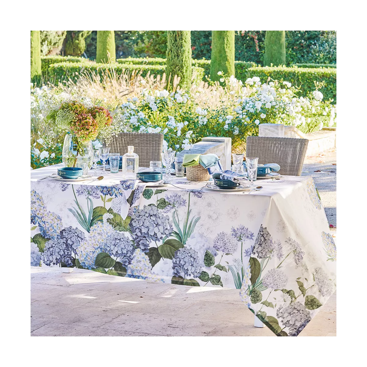 Garnier Thiebaut Linge De Table Métis Lin & Coton Multicolore Bleu Modèle Jardin De Bretagne Bleu