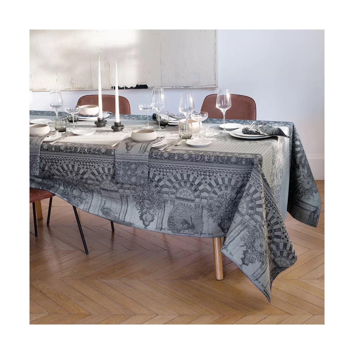 Garnier Thiebaut Linge De Table Pur Coton Antitache Déperlant Gris Cendre Modèle Arcades Cendre