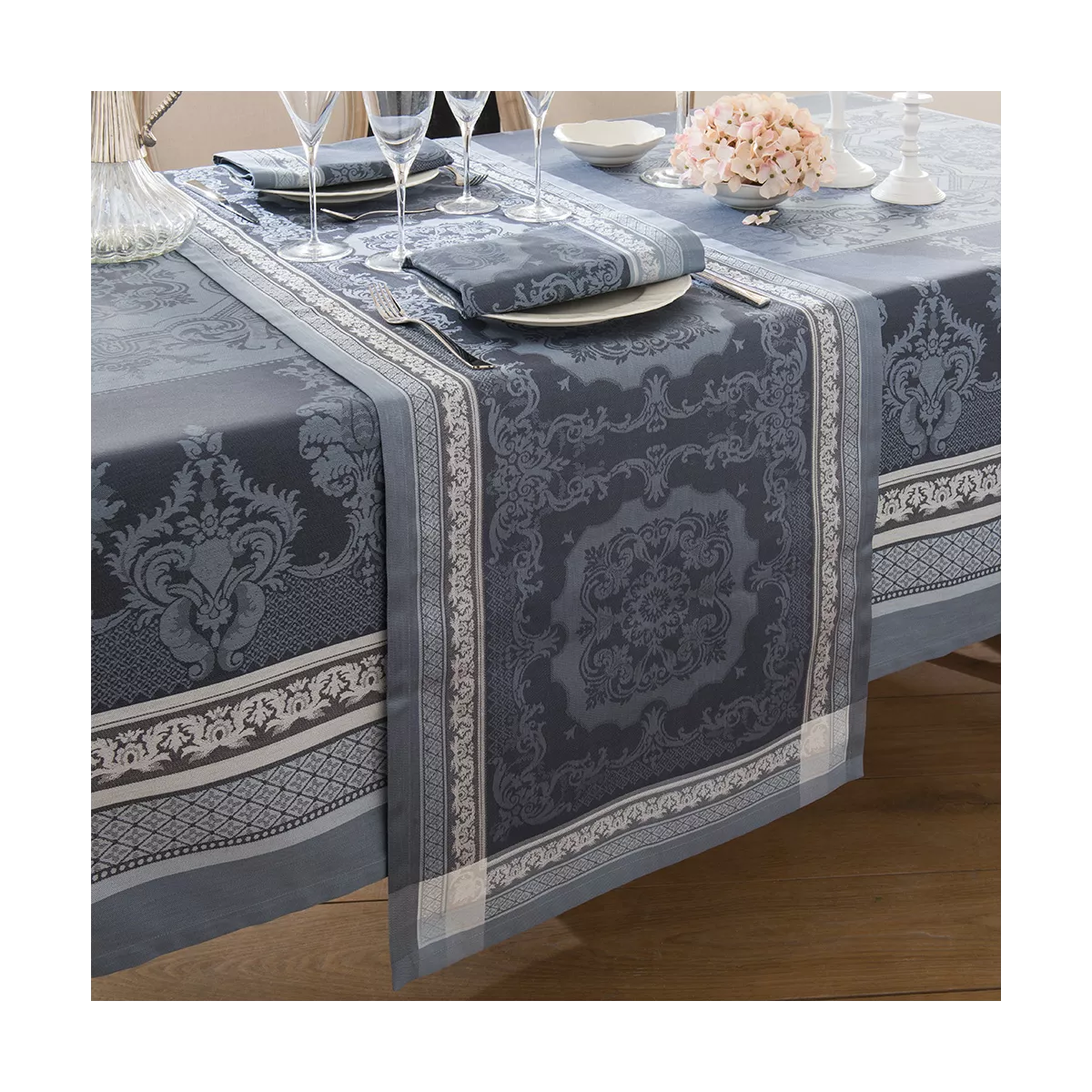 Garnier Thiebaut Linge De Table Pur Coton Antitache Déperlant Gris Gris Modèle Fontainebleau Gris