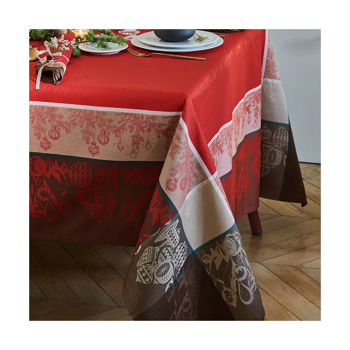 Garnier Thiebaut Linge De Table Pur Coton Antitache Déperlant Rouge Rouge Modèle Couronne De Noel Rouge