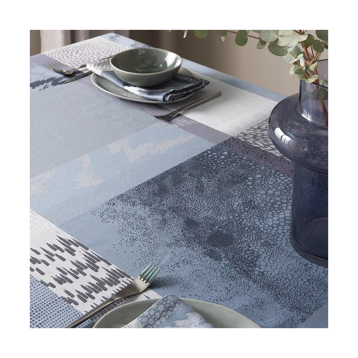 Garnier Thiebaut Linge De Table Pur Coton Bleu Orage Modèle Mille Matieres Orage