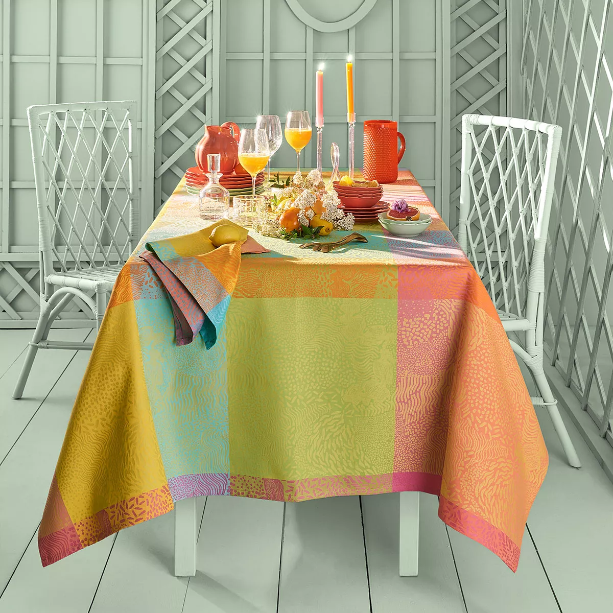 Garnier Thiebaut Linge De Table Pur Coton Enduit Imperméable Bleu Exotique Modèle Mille Vagues Exotique