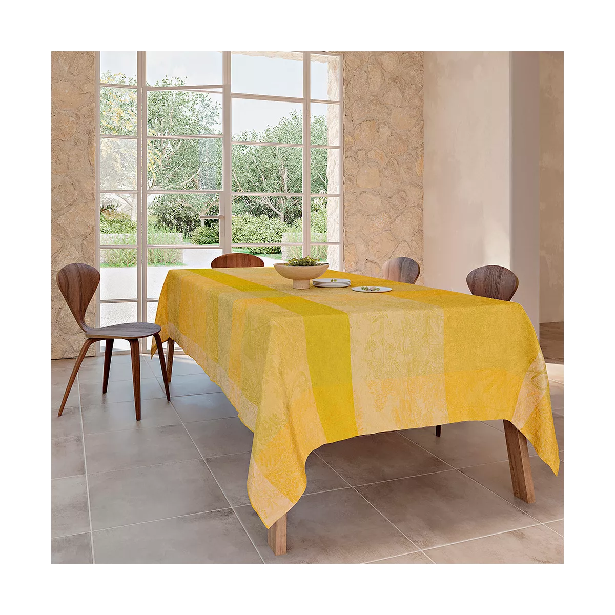 Garnier Thiebaut Linge De Table Pur Coton Enduit Imperméable Jaune Solaire Modèle Mille Esprit Jardin Solaire