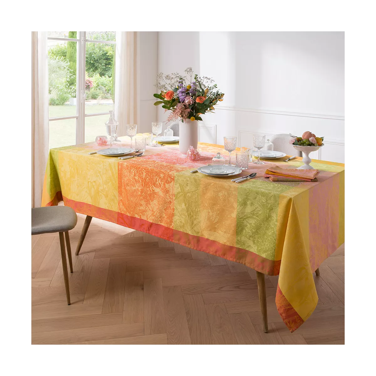 Garnier Thiebaut Linge De Table Pur Coton Enduit Imperméable Multicolore Chatoyant Modèle Mille Esprit Jardin Chatoyant