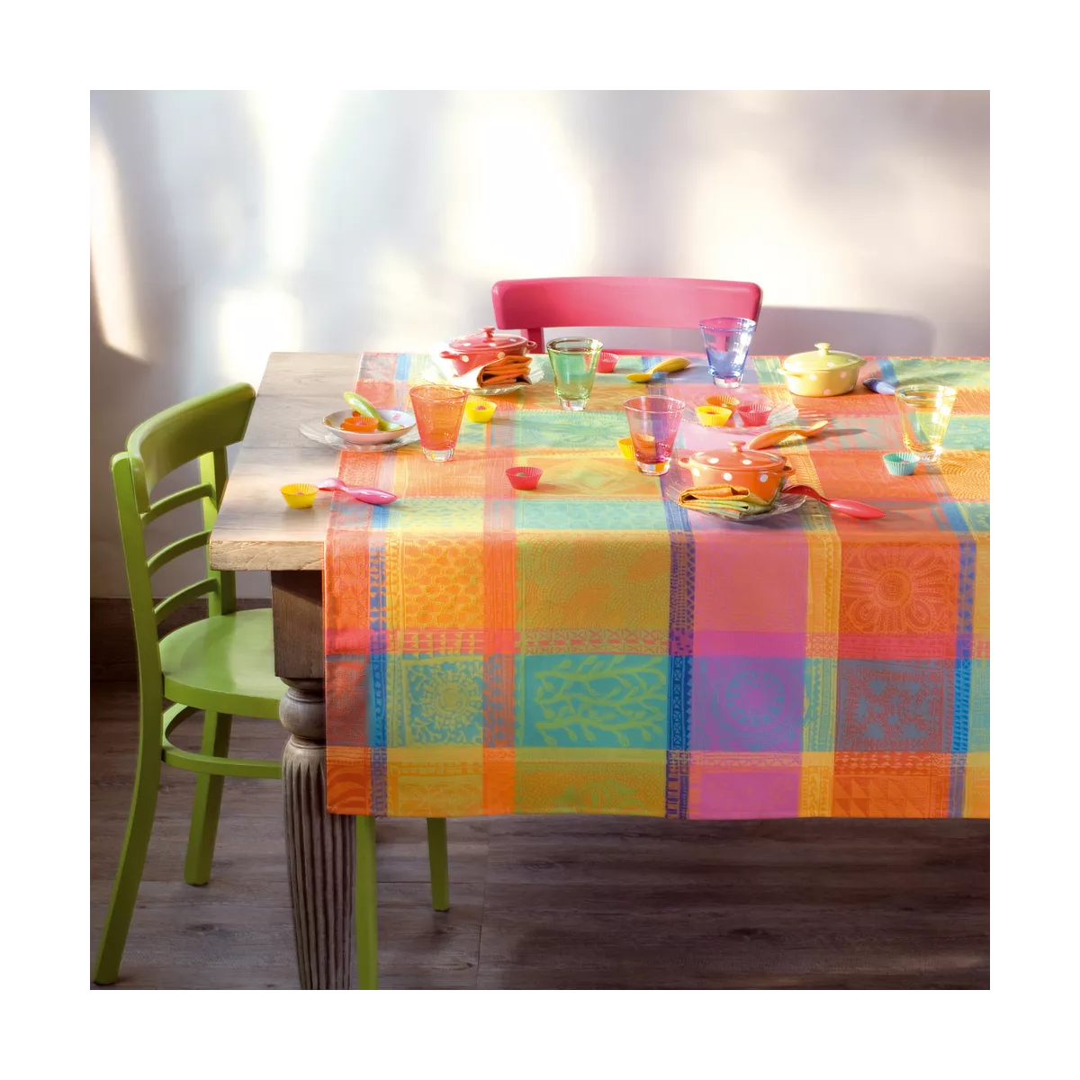 Garnier Thiebaut Linge De Table Pur Coton Enduit Imperméable Multicolore Creole Modèle Mille Wax Creole