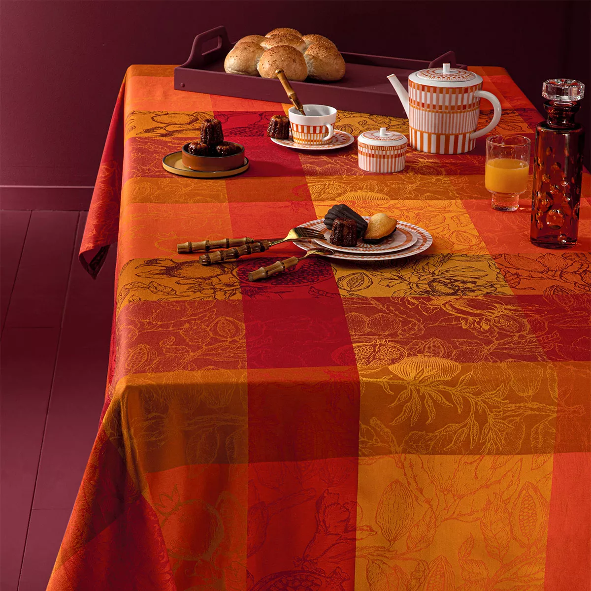 Garnier Thiebaut Linge De Table Pur Coton Enduit Imperméable Orange Epices Modèle Mille Senteurs Epices