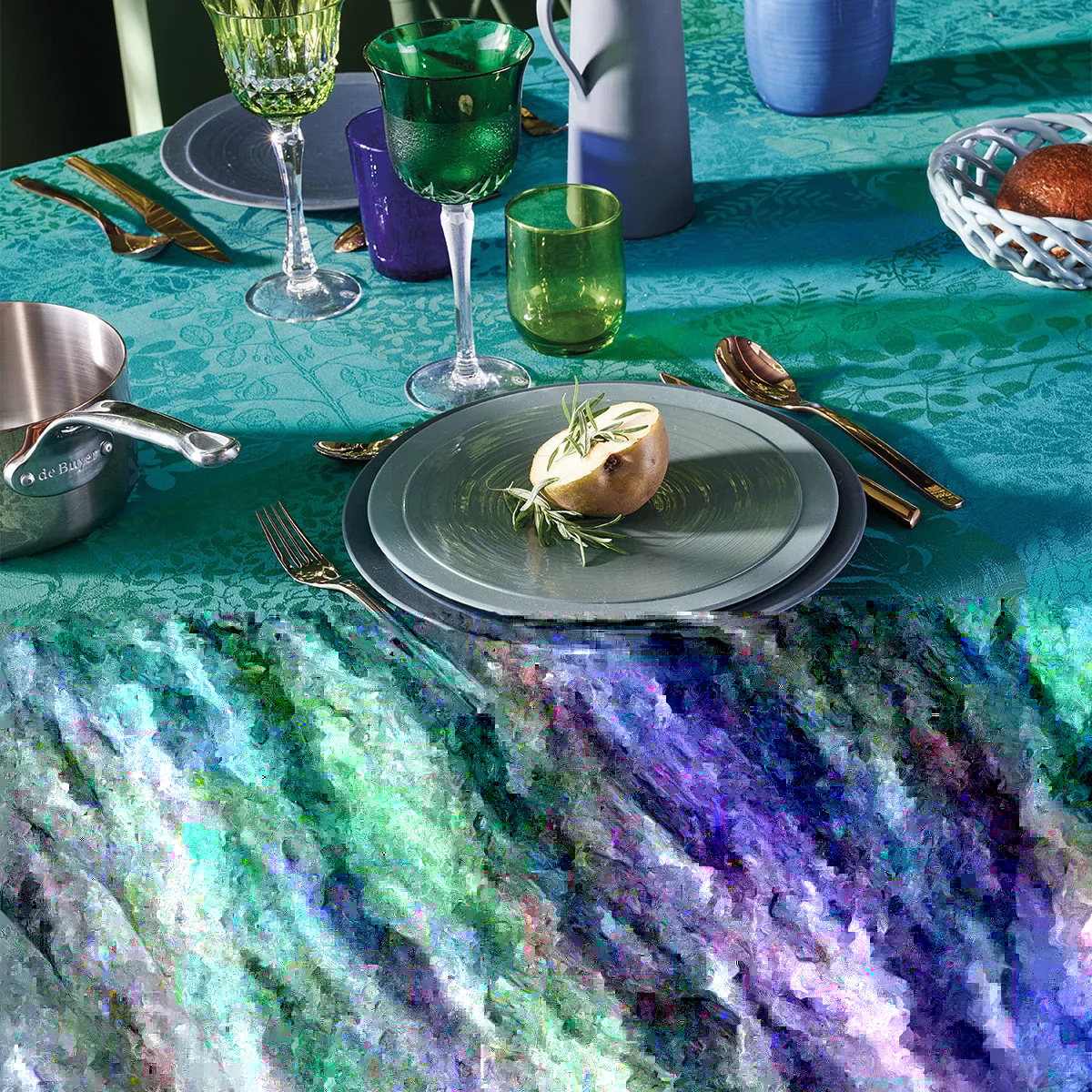 Garnier Thiebaut Linge De Table Pur Coton Enduit Imperméable Vert Emeraude Modèle Mille Rameaux Emeraude