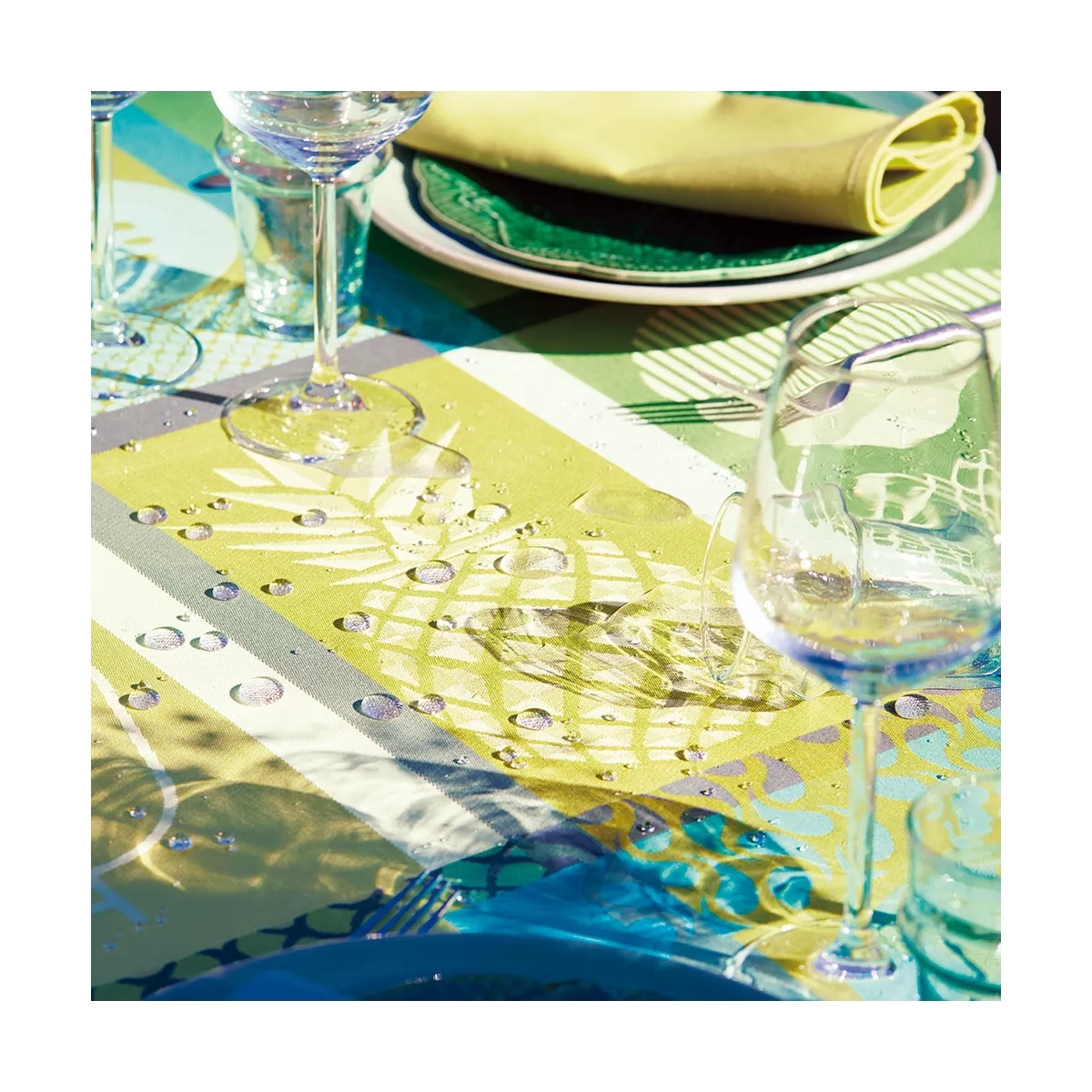 Garnier Thiebaut Linge De Table Pur Coton Enduit Imperméable Vert Lime Modèle Mille Fruits D Ete Lime