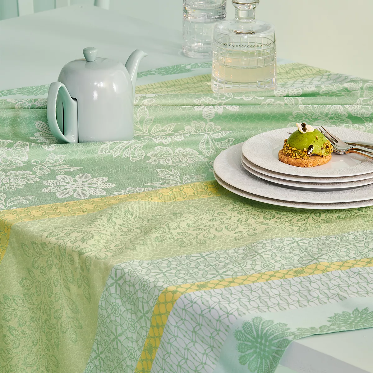 Garnier Thiebaut Linge De Table Pur Coton Vert Amande Modèle Mille Lace Amande