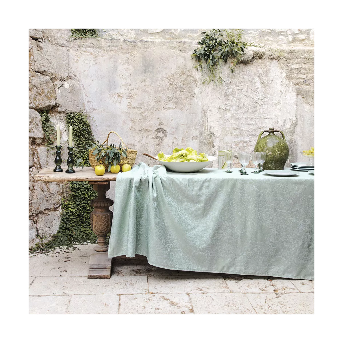 garnier thiebaut Linge de table pur coton vert jade Modèle mille guipures jade