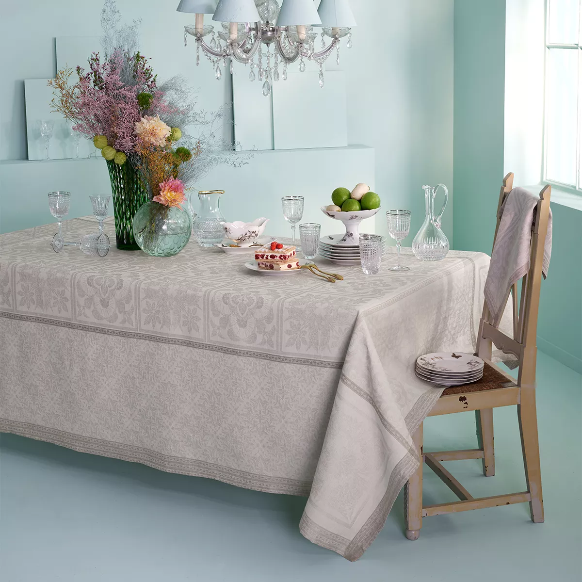 Garnier Thiebaut Linge De Table Pur Lin Antitache Déperlant Beige Beige Modèle Harmonie Beige