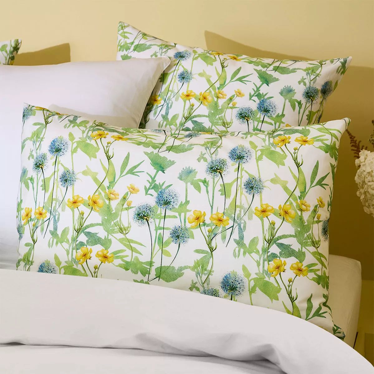 Garnier Thiebaut Lot De 2 Taies Percale De Coton 80 Fils/cm² Coloris Jaune Prairie Aube Florale Prairie
