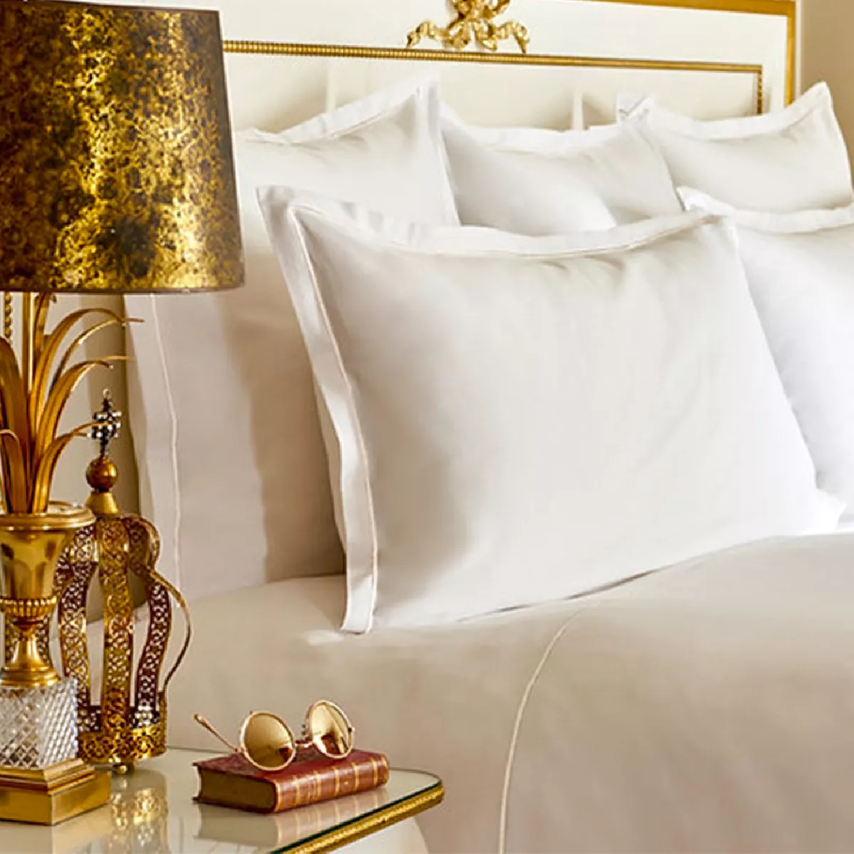 garnier thiebaut Lot h.couette +taies satin de coton 120 fils/cm² coloris blanc ivoire Palace bourdon ivoire