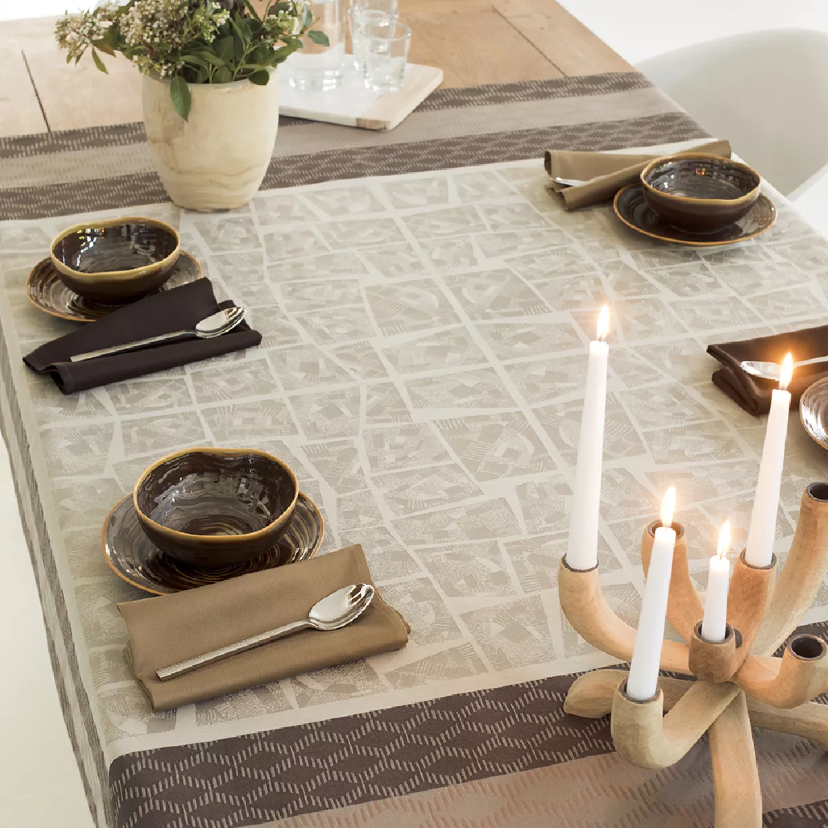 garnier thiebaut Nappe anti tache pur coton beige earth Fields earth garnier thiebaut Nappe anti tache pur coton beige earth Fields earth