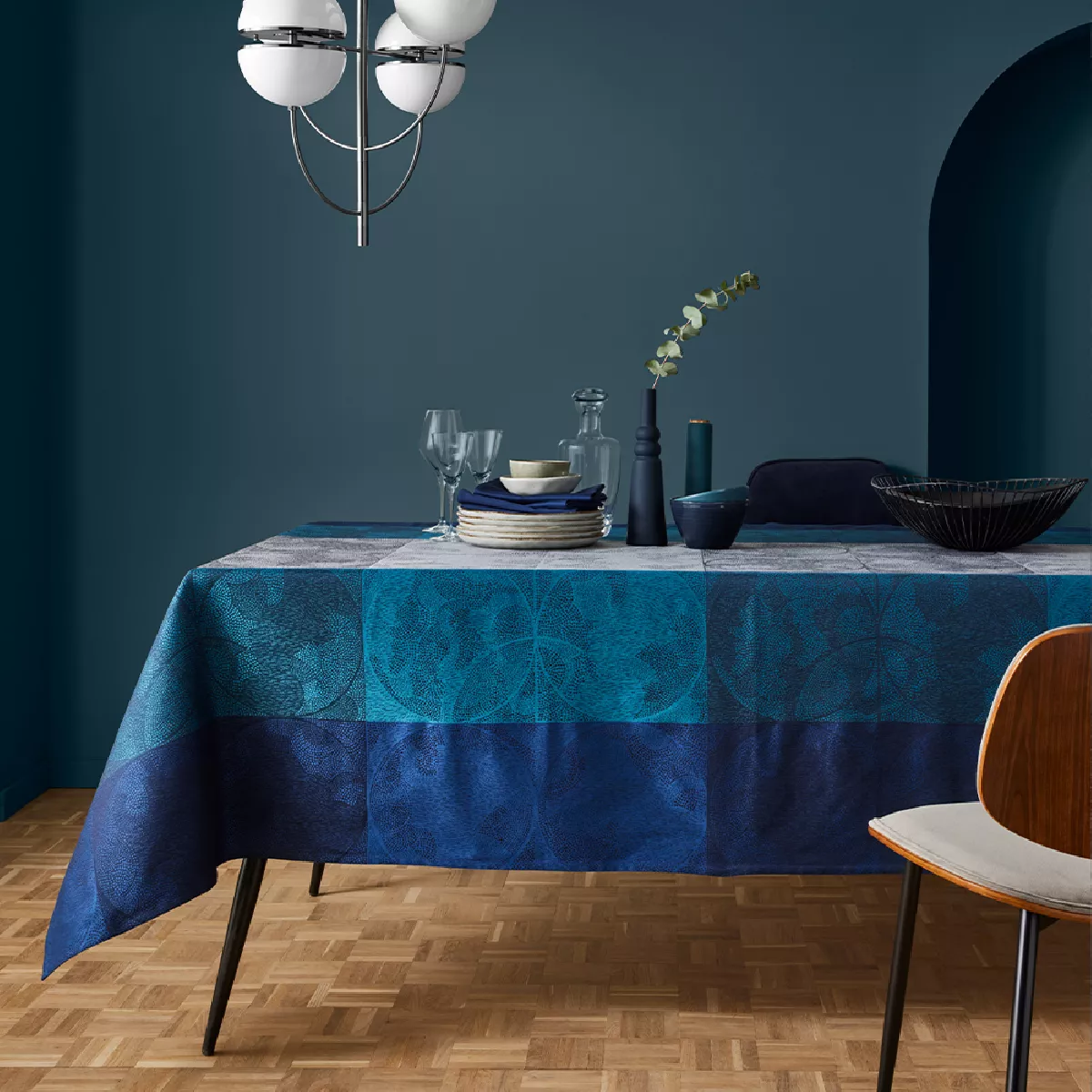 Garnier Thiebaut Nappe Enduite Pur Coton Bleu Nocturne Mille Spheres Nocturne