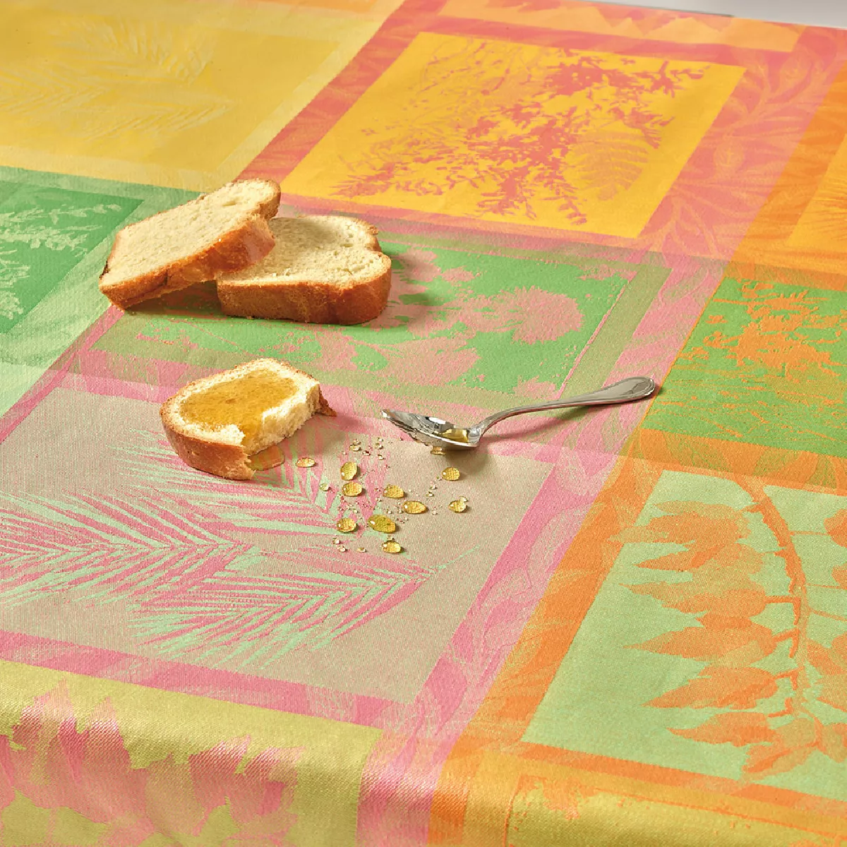 garnier thiebaut Nappe enduite pur coton multicolore arc en ciel Mille vegetaux arc en ciel