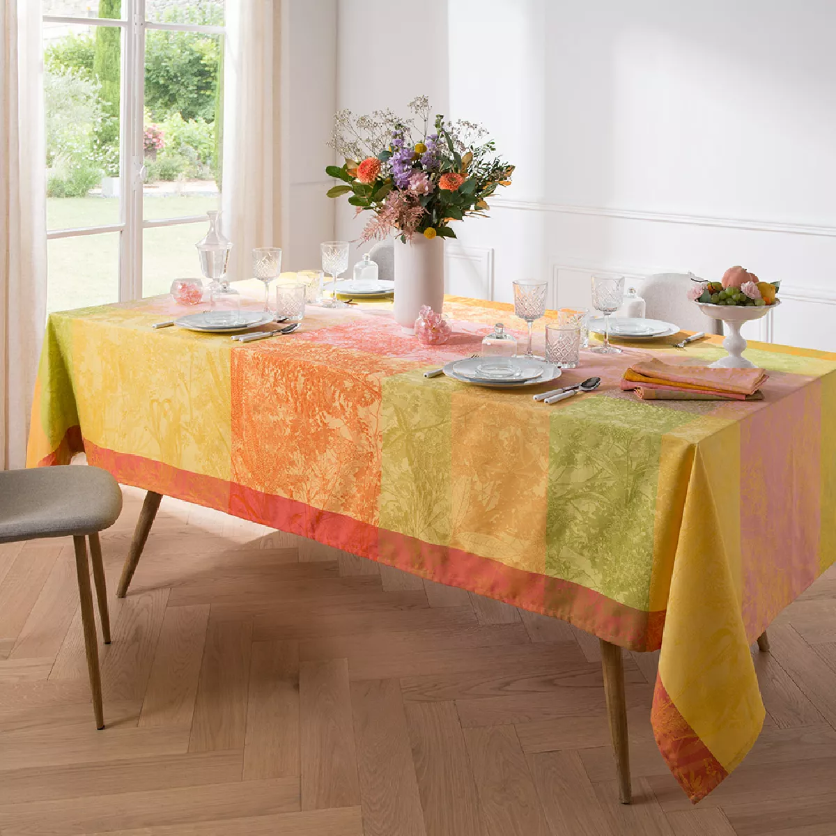 Garnier Thiebaut Nappe Enduite Pur Coton Multicolore Chatoyant Mille Esprit Jardin Chatoyant